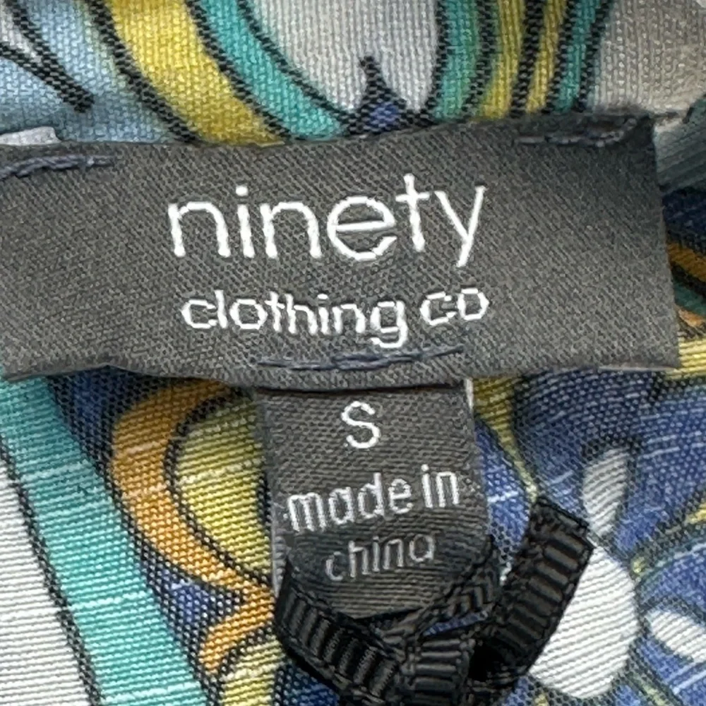Ninety Clothing Co Short Sleeve Collared Floral Paisley Print Blouse - Small - Picture 6 of 9
